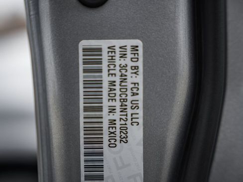 Used 2022 Jeep Compass High Altitude image 41