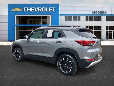 Used 2023 Chevrolet TrailBlazer LT w/ Convenience Package FWD image 3