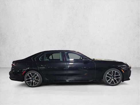 New 2025 BMW 760i xDrive image 4