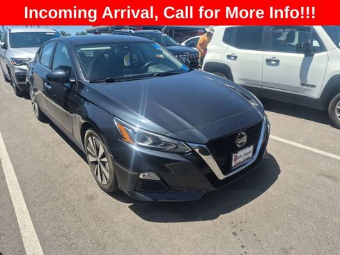 Used 2022 Nissan Altima 2.5 SV FWD image 2