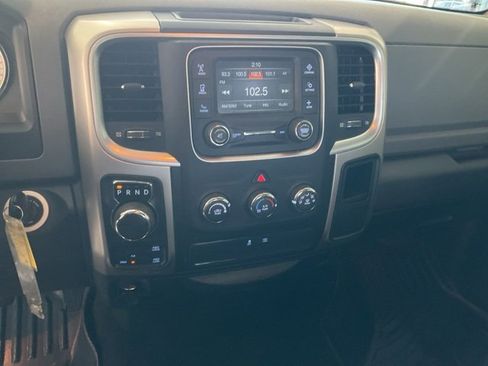 Used 2019 RAM 1500 Classic SLT image 12