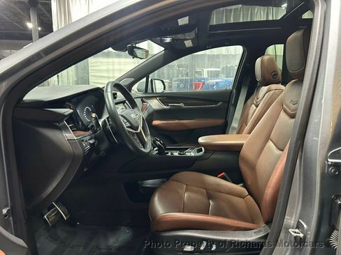 Used 2024 Cadillac XT5 Sportv w/ Technology Package AWD/4WD image 13