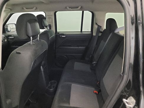 Used 2016 Jeep Patriot Sport w/ Power Value Group AWD/4WD image 18