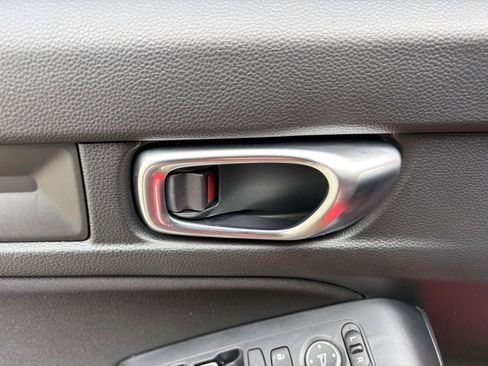 Used 2025 Honda Civic Sport image 12