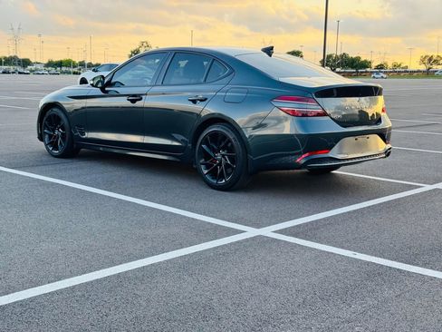 Used 2022 Genesis G70 2.0T image 6