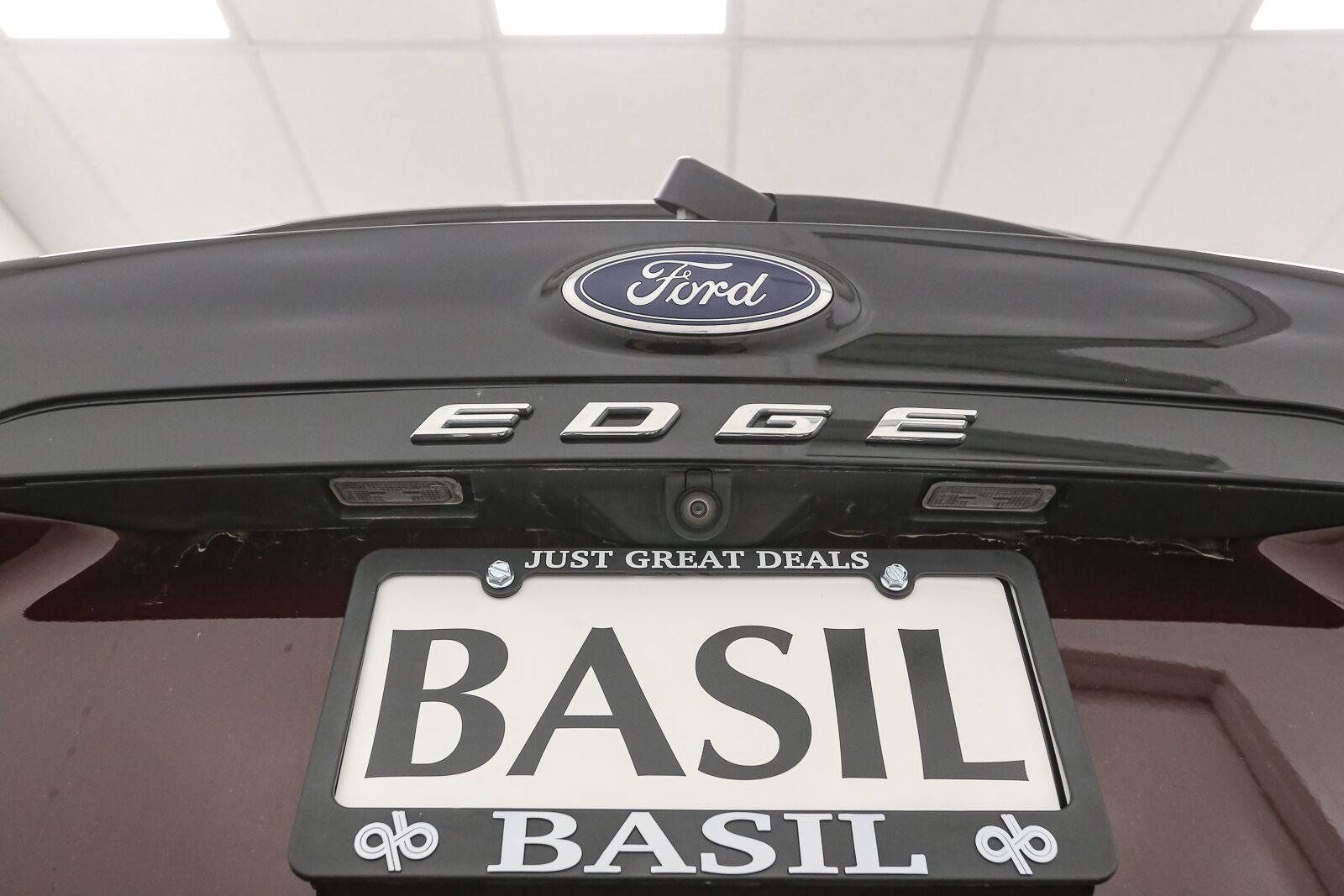 Used 2024 Ford Edge SEL AWD/4WD image 12