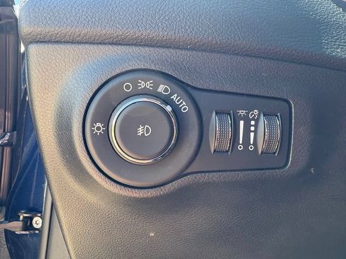 Used 2019 Jeep Compass Limited AWD/4WD image 12