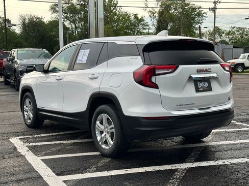 Used 2022 GMC Terrain SLE FWD image 7