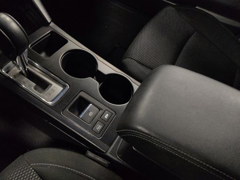 Used 2016 Subaru Outback 2.5i Premium image 26