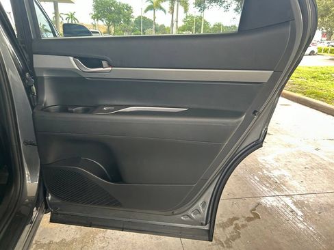 Used 2025 Hyundai Palisade SEL FWD image 26