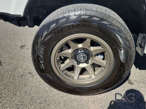 Used 2023 Toyota 4Runner Limited image 9