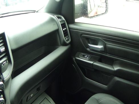 Certified 2025 RAM 1500 Tradesman w/ Night Edition image 26