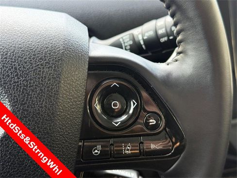 Used 2022 Toyota Prius XLE image 21