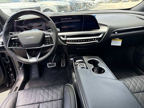 Certified 2026 Cadillac Lyriq V AWD/4WD image 17