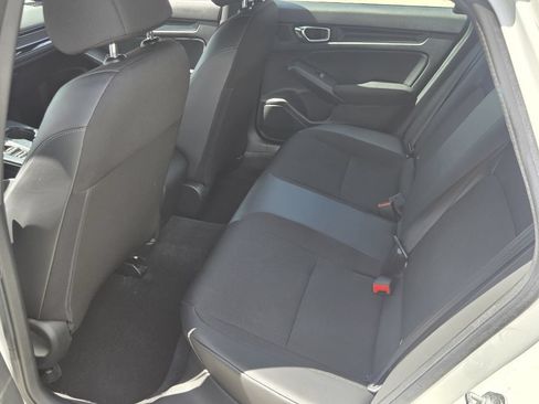 Used 2023 Honda Civic Sport image 11