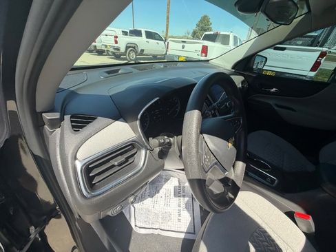 Used 2022 Chevrolet Equinox LS image 14