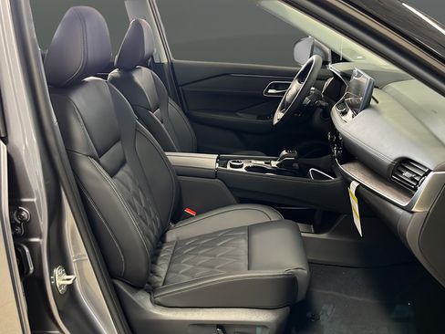 New 2026 Nissan Rogue Platinum AWD/4WD image 24