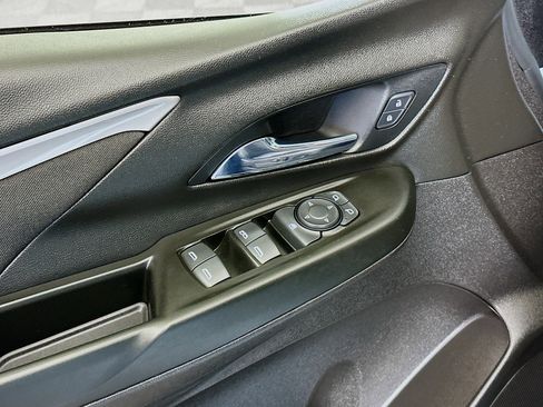 Used 2022 Chevrolet Bolt LT image 15