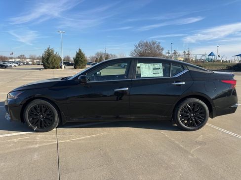 New 2025 Nissan Altima 2.5 SV w/ SV Special Edition Package image 5