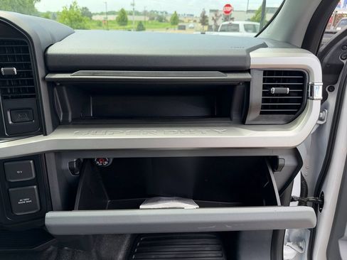 Used 2025 Ford F350 XLT w/ FX4 Off-Road Package AWD/4WD image 18