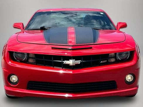 Used 2010 Chevrolet Camaro SS w/ RS Package RWD image 3