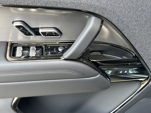 New 2026 Land Rover Range Rover Sport SE AWD/4WD image 10