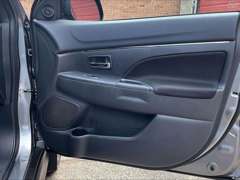 Used 2026 Mitsubishi Outlander Sport AWD image 23