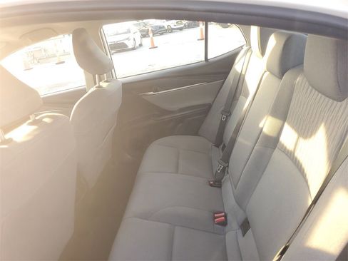 Used 2025 Toyota Camry LE image 10