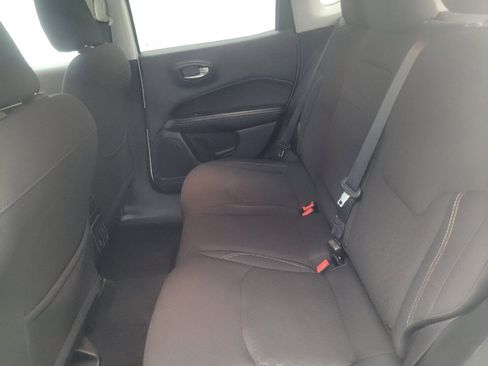 Used 2018 Jeep Compass Sport w/ Tech Group FWD image 18