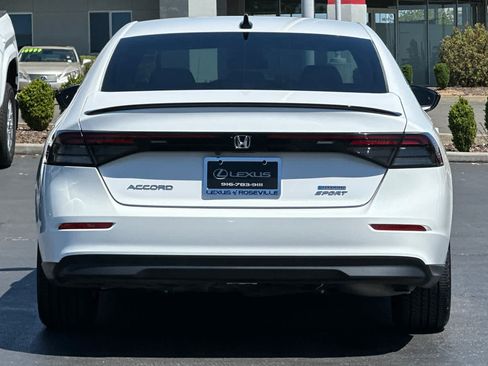 Used 2025 Honda Accord Sport image 8