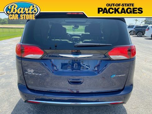 Used 2020 Chrysler Pacifica Limited w/ Advanced Safetytec Group FWD image 6