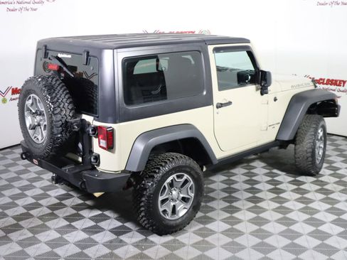 Used 2018 Jeep Wrangler Rubicon w/ Power Convenience Group image 9