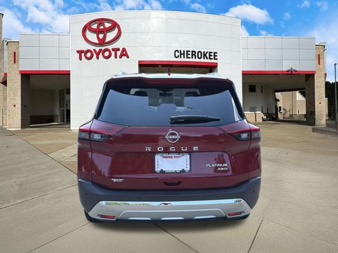 Used 2023 Nissan Rogue Platinum w/ Platinum Premium Package AWD/4WD image 6