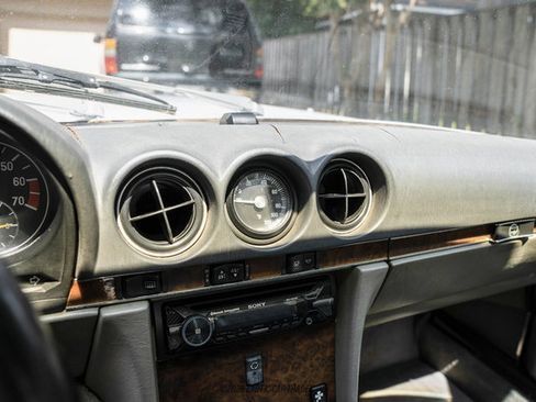 Used 1988 Mercedes-Benz 560 SL image 35
