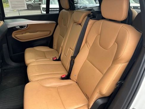Used 2018 Volvo XC90 T5 Momentum w/ Convenience Package AWD/4WD image 15