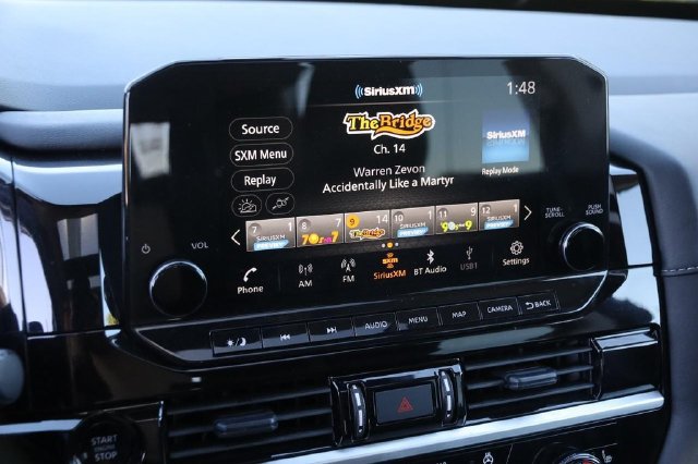 Certified 2025 Nissan Pathfinder SL w/ SL Premium Package FWD image 19