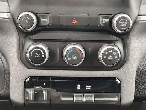 Used 2024 RAM 2500 Big Horn w/ Bed Utility Group image 19