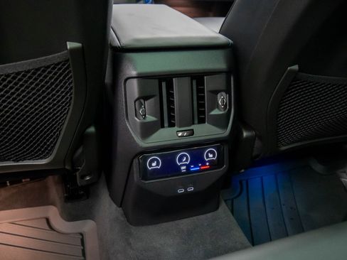 New 2025 BMW X3 xDrive30i w/ Premium Package image 19