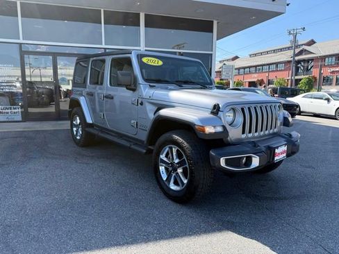 Used 2021 Jeep Wrangler Unlimited Sahara AWD/4WD image 2