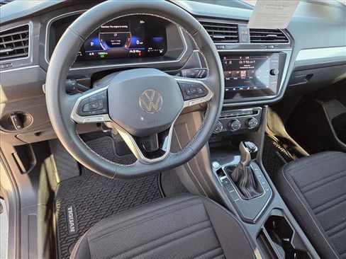 Used 2024 Volkswagen Tiguan S FWD image 10