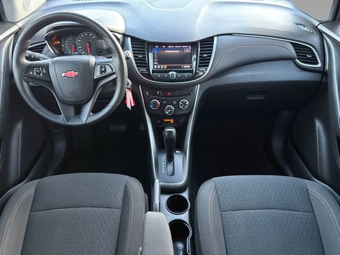 Used 2022 Chevrolet Trax LS w/ Tint and Cruise Package image 3