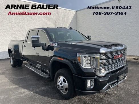 Used 2022 GMC Sierra 3500 Denali image 1