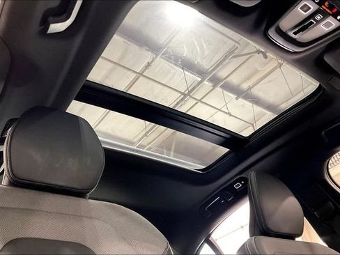 Certified 2024 Volvo S60 B5 Plus AWD/4WD image 24