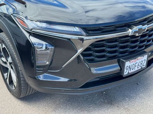 Used 2024 Chevrolet Trax RS w/ Driver Confidence Package FWD image 7