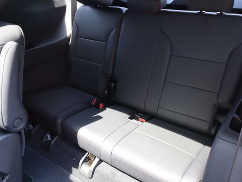 New 2026 Chevrolet Traverse Z71 w/ Enhanced Driving Package AWD/4WD image 48