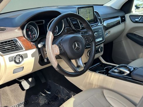 Used 2016 Mercedes-Benz GLE 350 4MATIC w/ Premium Package image 19