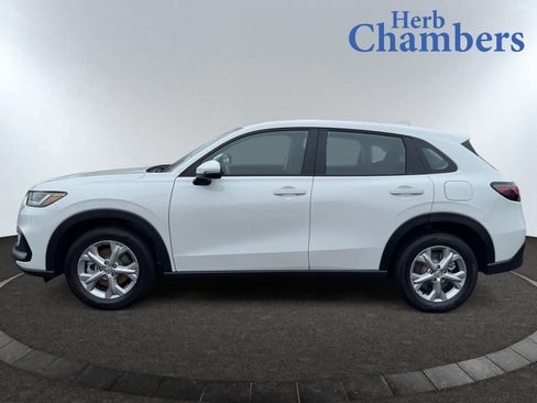 New 2026 Honda HR-V LX image 11