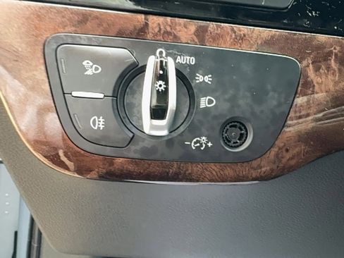 Used 2017 Audi Q7 3.0T Premium Plus image 26