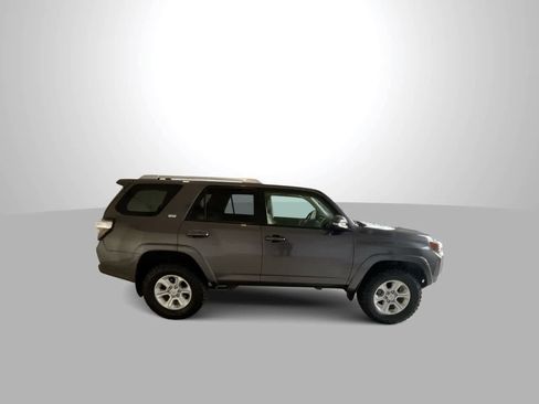 Used 2018 Toyota 4Runner SR5 Premium AWD/4WD image 9