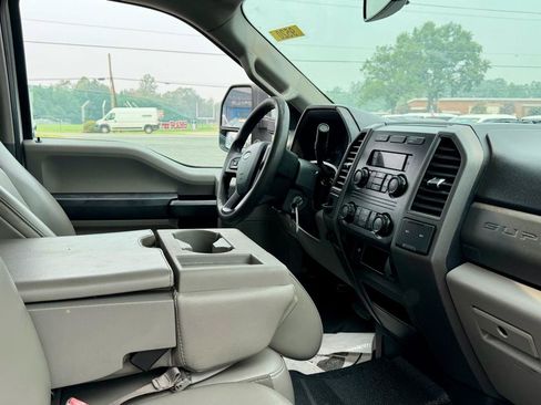 Used 2019 Ford F250 XL RWD image 10